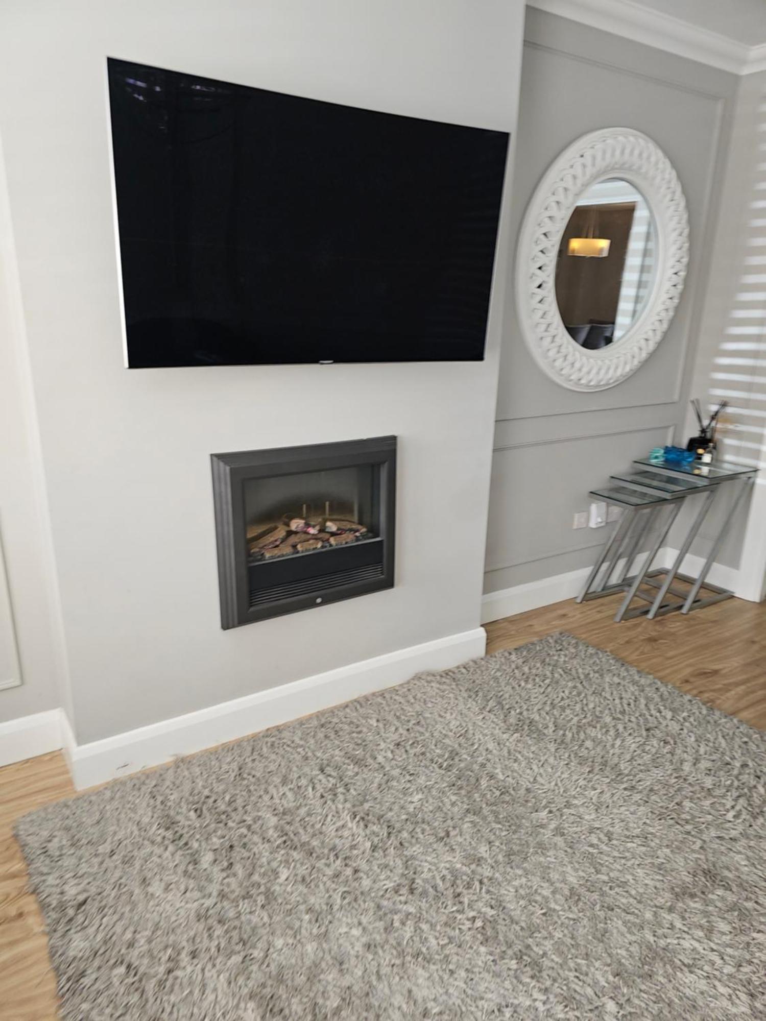 Modern 4-5 Bedroom House Holiday home *
