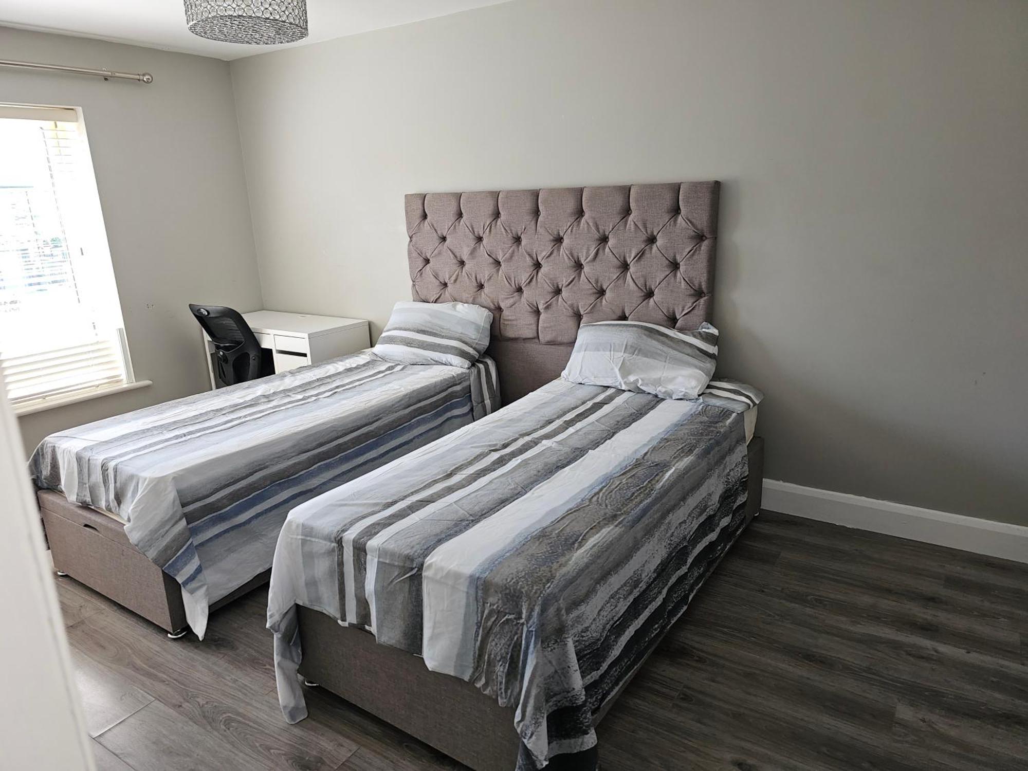 Modern 4-5 Bedroom House Holiday home Dublin