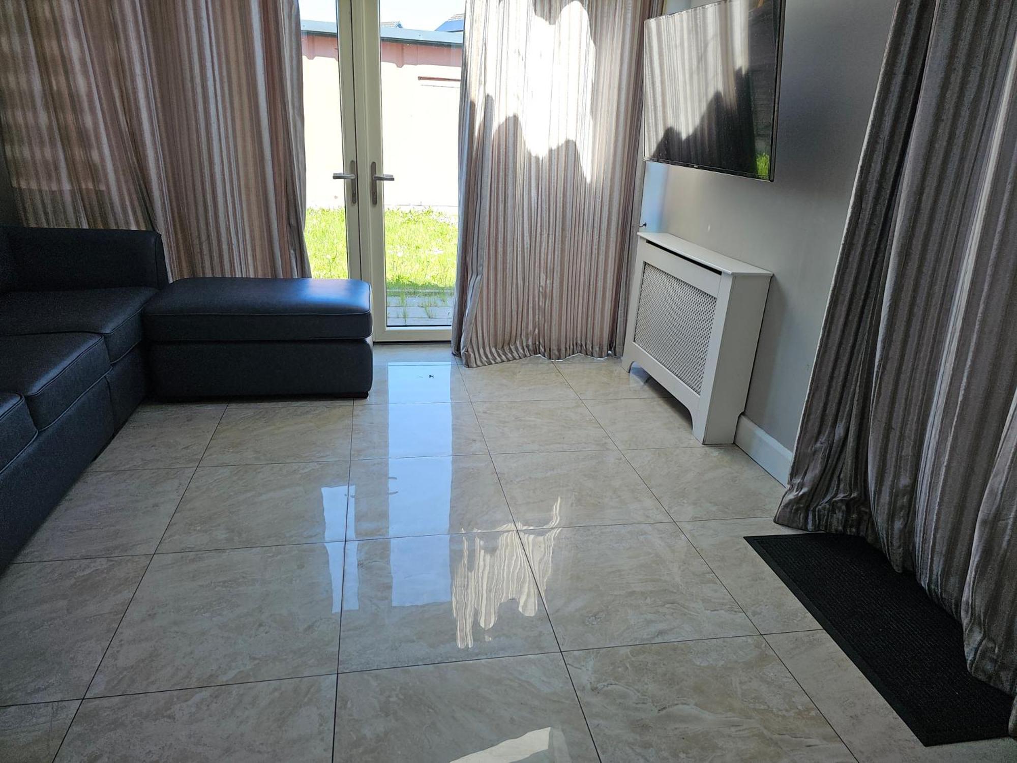 Modern 4-5 Bedroom House Ferienhaus Dublin
